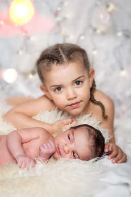 kinder fotoshooting geschwister baby newborn fotostudio berlin 1