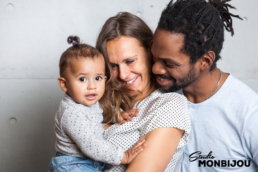 familienfotoshooting berlin familie shooting vater mutter kind opa oma grosseltern eltern kinder studio 02