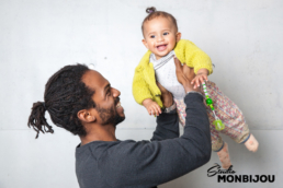 familienfotoshooting berlin familie shooting vater mutter kind opa oma grosseltern eltern kinder studio 04